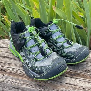 Kids Jambi Hiking Shoe Size ONE